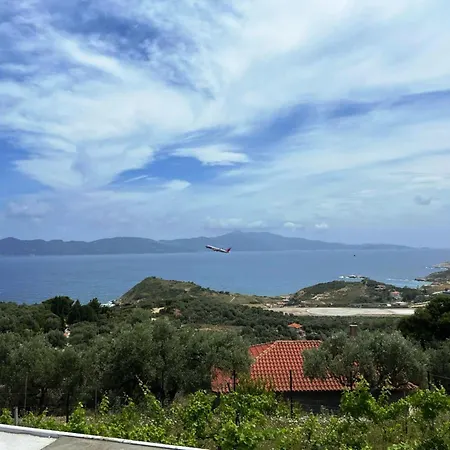 Four Seasons Villa *