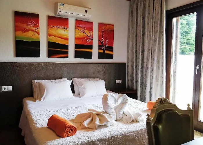 Four Seasons * Kalivia (Skiathos)