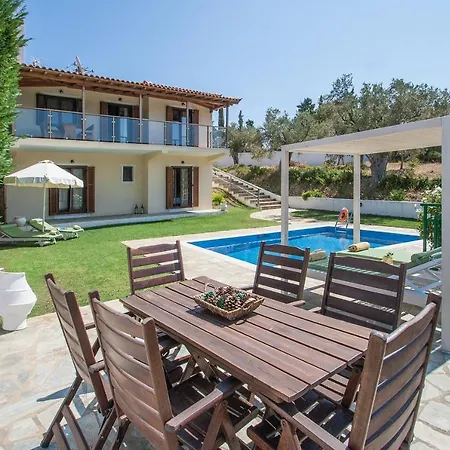 Вилла Four Seasons Kalivia (Skiathos)