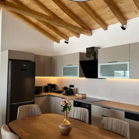 Βίλα Four Seasons *