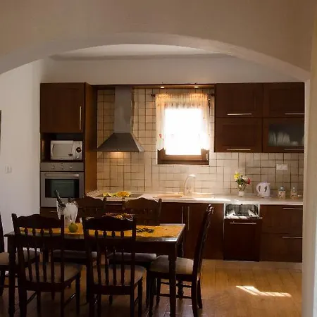 Four Seasons * Kalivia (Skiathos)