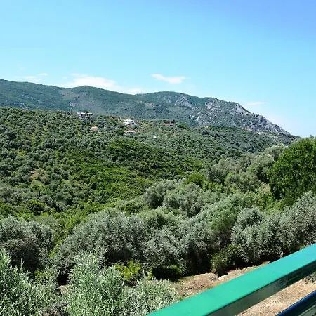 Four Seasons Βίλα *