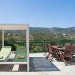 Vila Four Seasons *