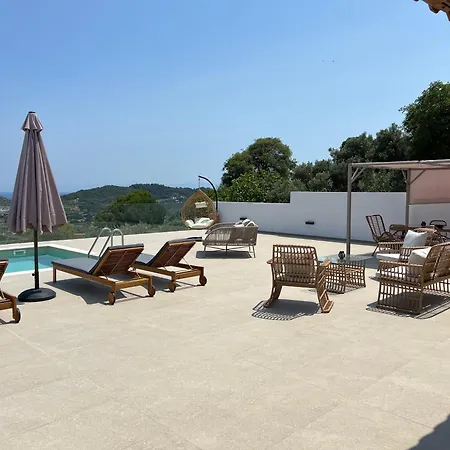 Four Seasons * Kalivia (Skiathos)