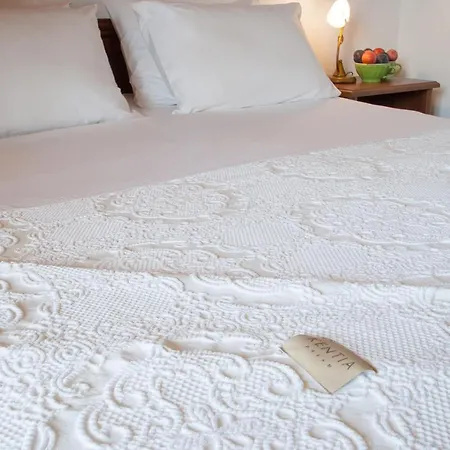 Four Seasons * Kalivia (Skiathos)